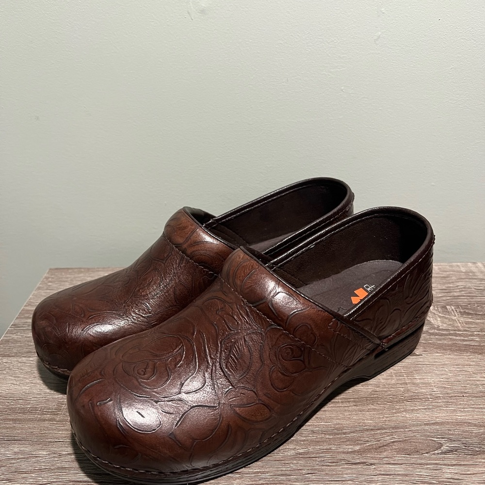 Womens Dansko Clogs , size: 41 (10.5)